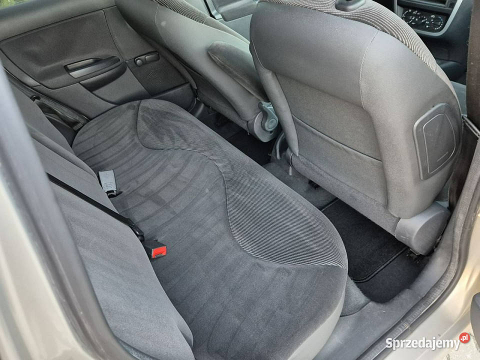 Citroen C3 GWARANCJA manual 14 benzyna zadbany lakier metallic