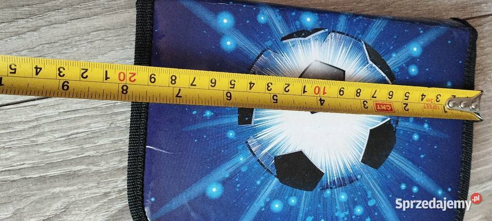 piórnik szkolny piłka Poznań