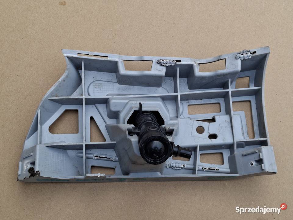 SKODA OCTAVIA III 3 RS SPRYSKIWACZ REFLEKTORA Bieleń