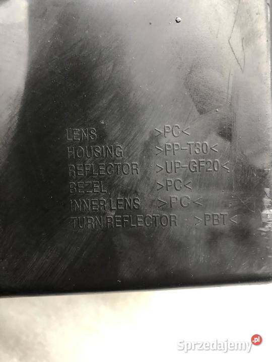 REFLEKTOR LAMPA PRAWY PRZÓD KIA RIO
