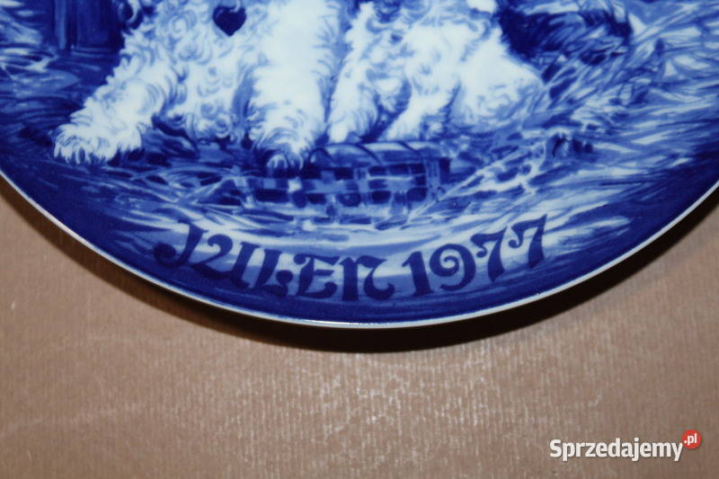 Talerzyk kolekcjonerski z pieskami Royal Porcelana i szkło Szczecin