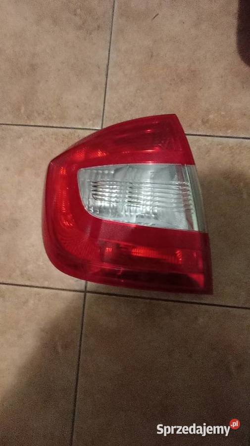 Lewa lampa tylna Skoda Rapid oryginał 5JH 945 Zielona Góra