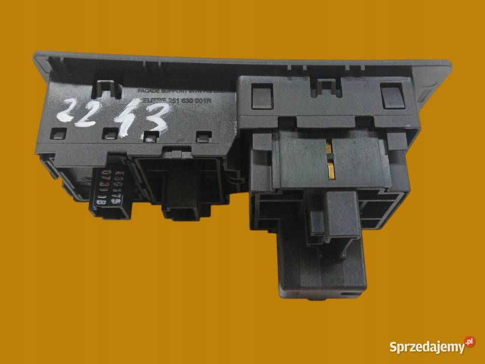 PRZEŁĄCZNIK ŚWIATEŁ ESP 251630001R Renault Rok produkcji 2011 Panele sterowania, przełączniki