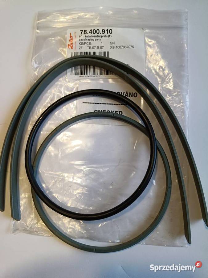 Komplet uszczelek tłoka podnośnika Zetor Płock