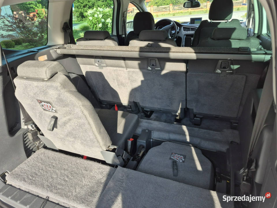 Peugeot 5008 16hdi navigacja panorama hed ap 7 VAT marża Drelów sprzedam