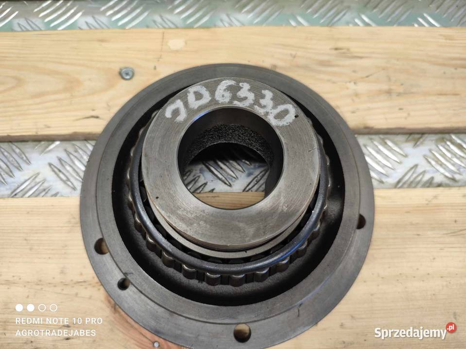 Obudowa łożyska tylnej osi John Deere 6300 Pozostałe wielkopolskie Wilkowo