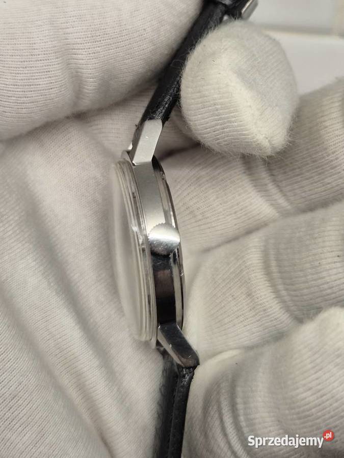 Zegarek vintage Revue Serii GT