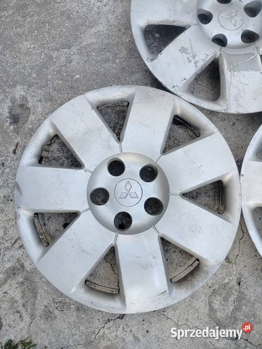 Kołpaki Mitsubishi 16 trzy sztuki świętokrzyskie Skarżysko-Kamienna sprzedam