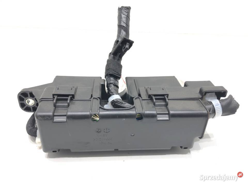 SKRZYNKA BEZPIECZNIKÓW TOYOTA COROLLA E21