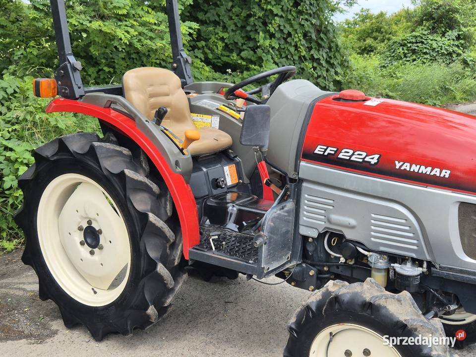 Traktorek traktor YANMAR EF224D 24 44 Napęd 4x4