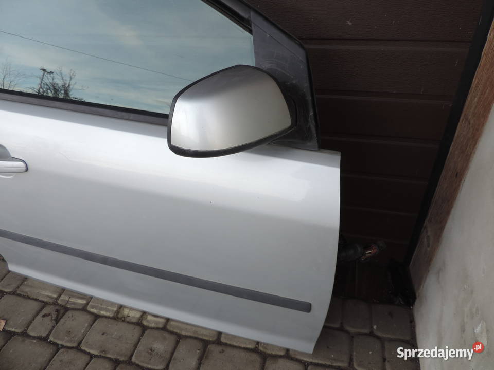 FORD FOCUS MK2 5D DRZWI PRAWY PRZÓD KOLOR O3 osobowe Nowy Sącz sprzedam