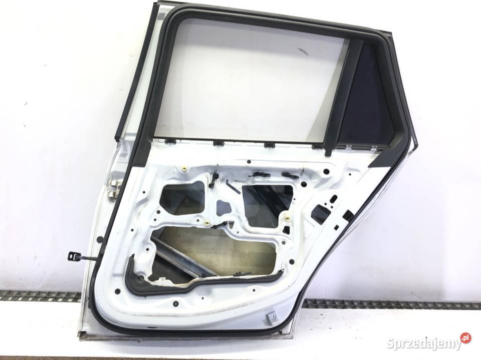 DRZWI PRAWY TYŁ BMW E91 Kombi 0412