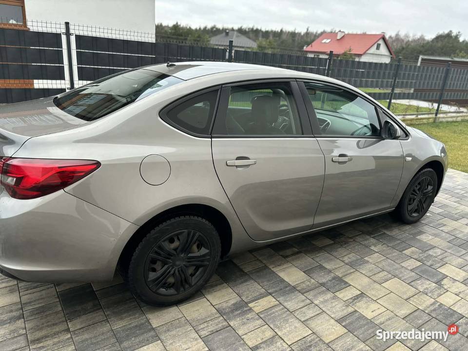 Sprzedam Opel Astra J 16 Benzyna Gaz 1600cm3 Opel Włocławek