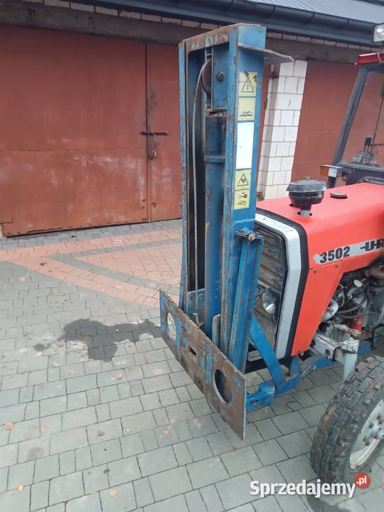 Maszt montowany na przód do ciągnika MF 255 świętokrzyskie Sandomierz