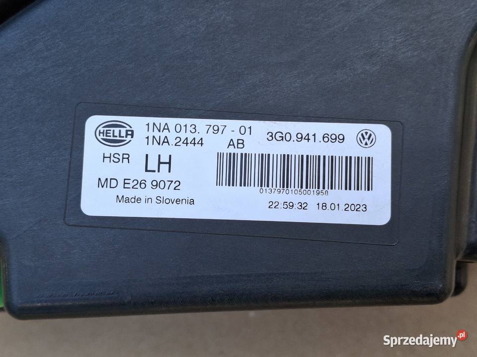 VW PASSAT B8 LIFT HALOGEN LEWY LED LAMPA LEWA osobowe Bieleń