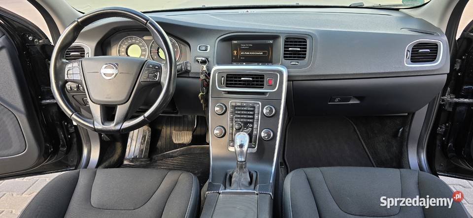 VOLVO V60 20D 160 NAVI BLUETOOTH USBAUX MOŻLIWA 269000km Świdnik