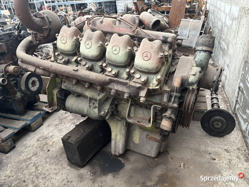 Mercedes OM422A OM 422A 422901 Silnik Słupek