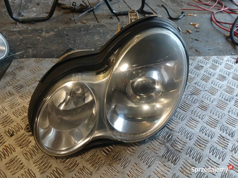 Lampa soczewka komplet Mercedes w203 0004r małopolskie Radłów