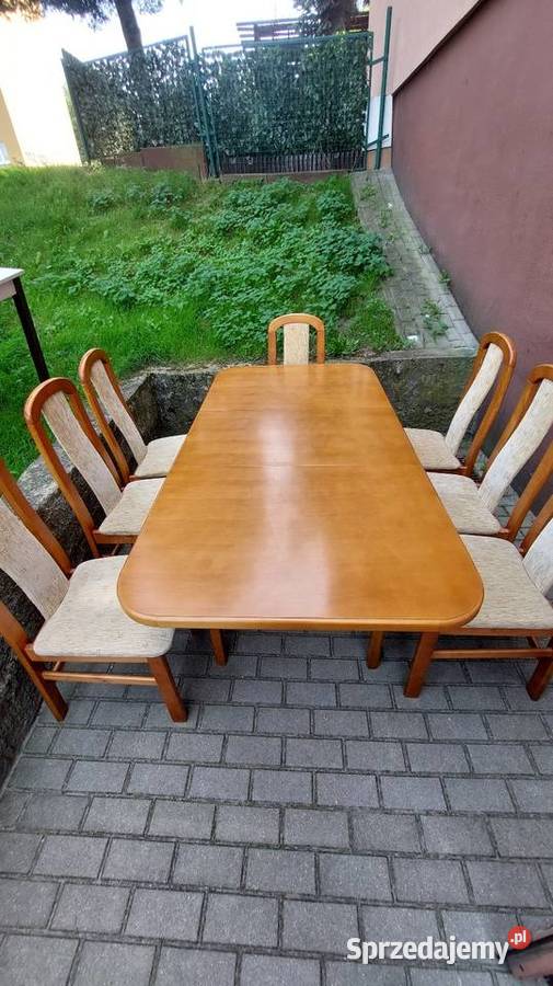 Stół plus osiem krzeseł Poznań