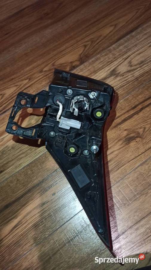 Lexus UX 200 250 Lampa lewa prawa tylna tył 1822 Rzeszów sprzedam