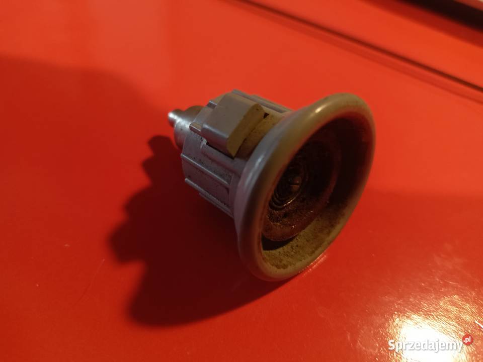 Stara zapalniczka samochodowa Wołczyn