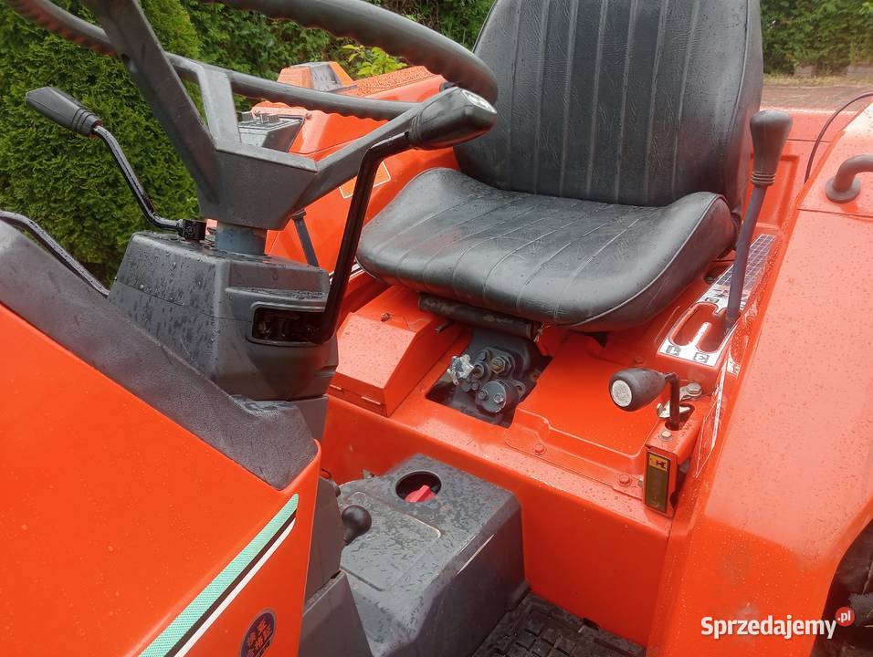Ciągnik 4x4 Kubota 21 wspomaganie kierownicy Kubota podkarpackie Jasienica Rosielna sprzedam