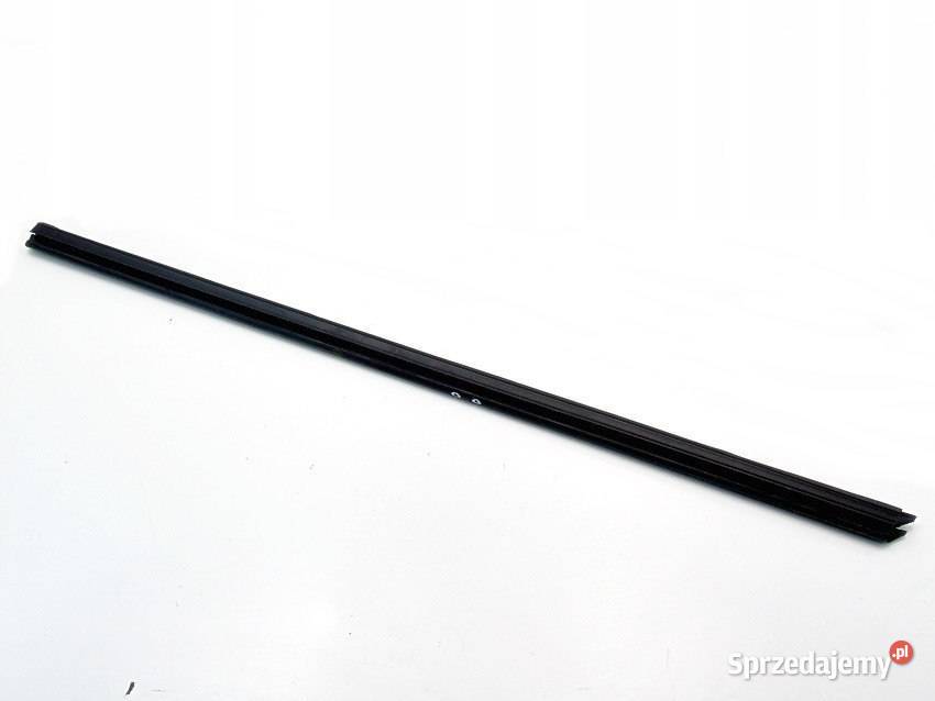 LISTWA ZGARNIAJĄCA PRAWY PRZÓD FOCUS 3 KOMBI Sosnowiec