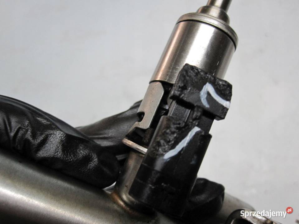 VW AUDI SEAT 14 TSI 04E133320D 04E133C36A Listwa osobowe