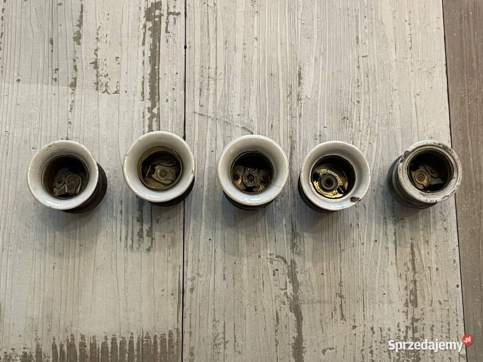 Stare oprawki żelazne z porcelanką E27 Chudów