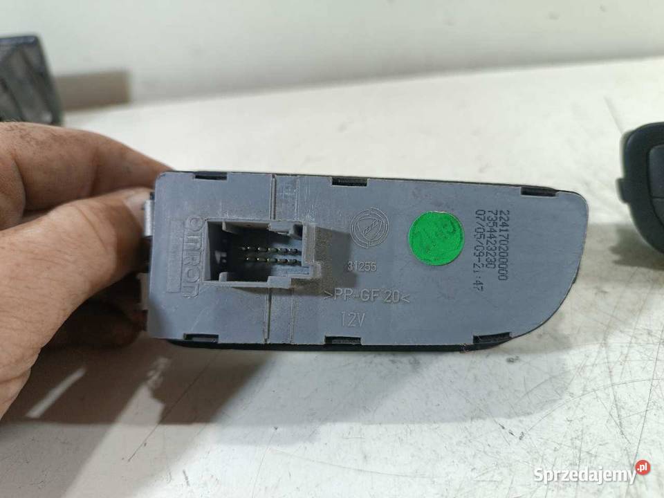 PANEL PRZYCISKI ŚWIATEŁ FIAT GRANDE PUNTO osobowe