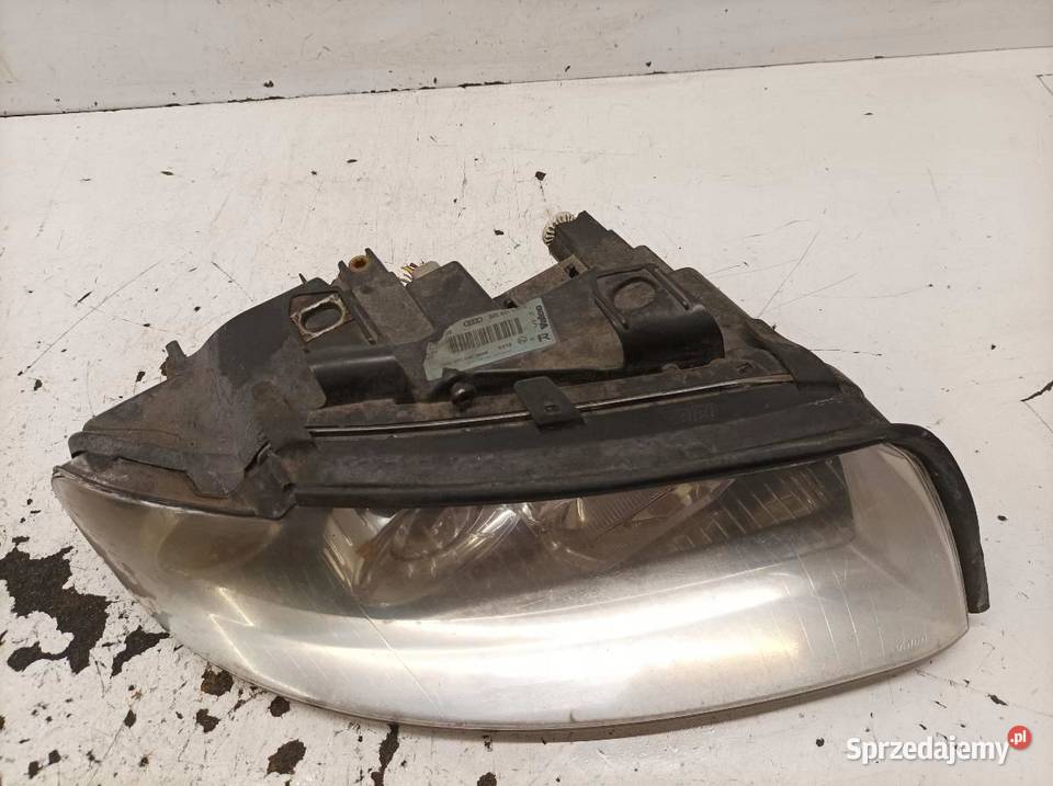 LAMPA PRZÓD PRAWA SOCZEWKA 8E0941030C Audi A4 II