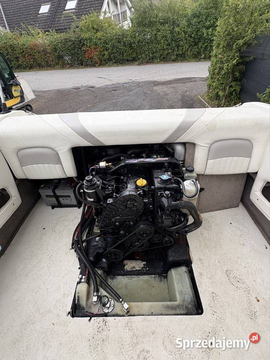 Łódz motorowa Stingray 200cs 2007 mercruiser 17