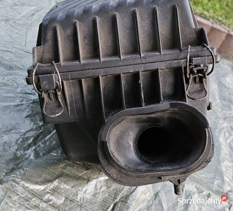 Obudowa filtra powietrza Golf II 18 rp benzyna Mikołów