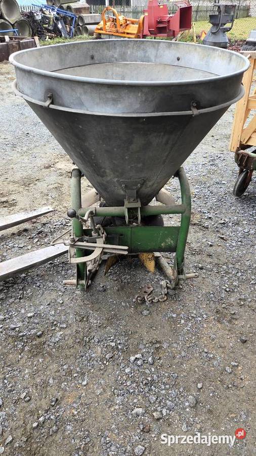 Rozsiewacz nawozu lejek Bojanice