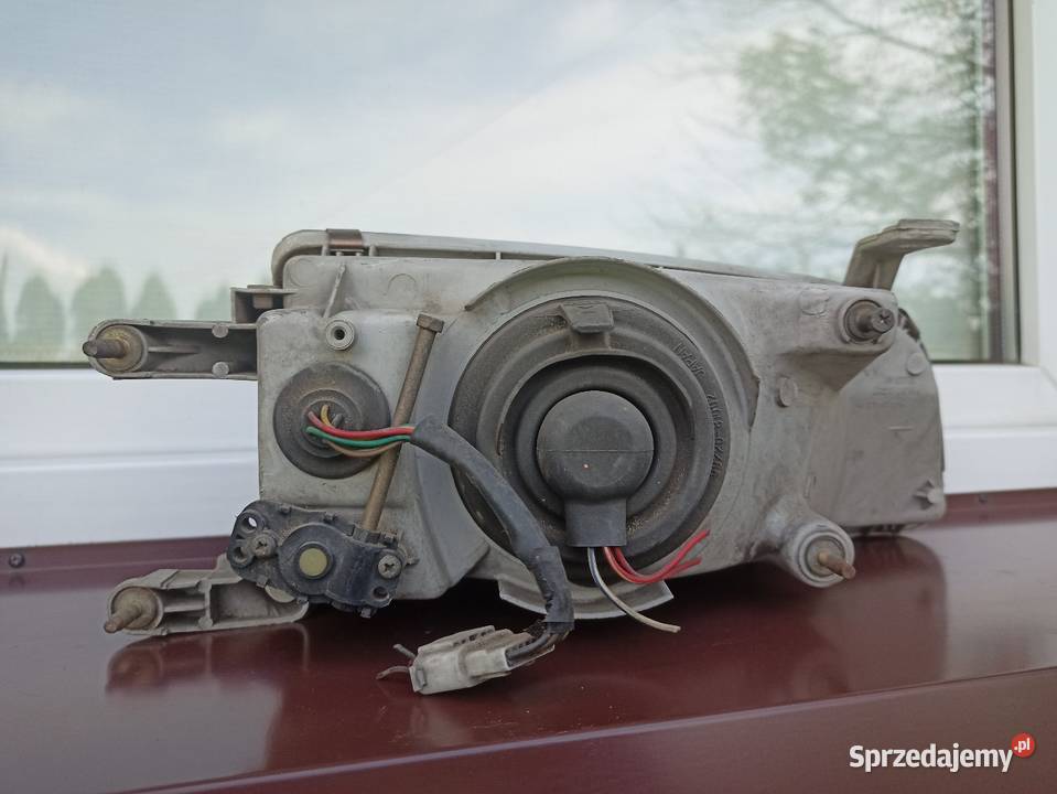 Suzuki Swift MK2 II lampa przednia lewa Lampy przednie