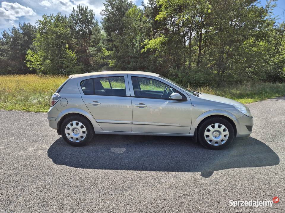 Opel Astra H 17 CDTI 2007 diesel Ostrowiec Świętokrzyski