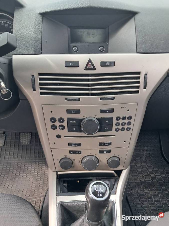 Opel Astra H 14 coupe 2008 do napraw mazowieckie