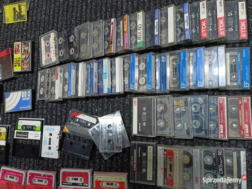 kolekcja kaset magnetofonowych ponad 310 sztuk