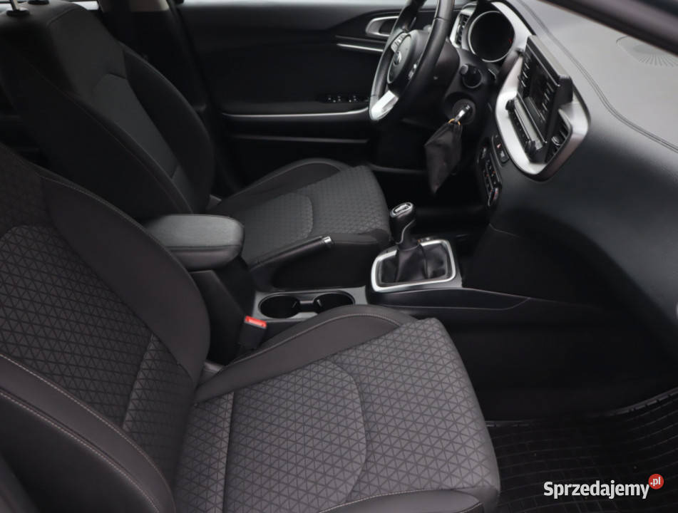 Kia Ceed 16 CRDi MHEV Lublin
