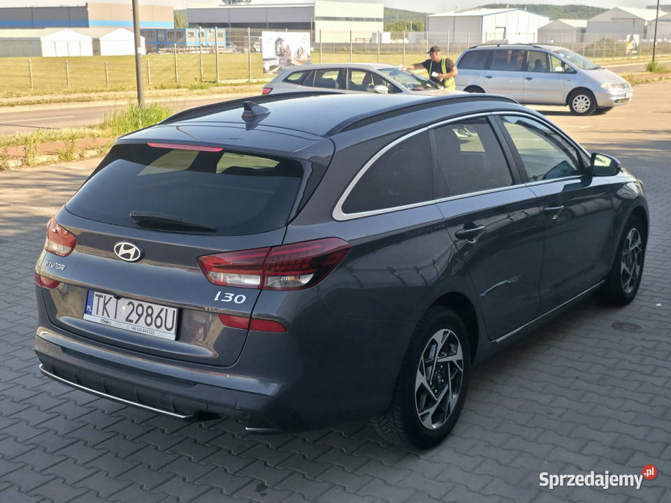 Hyundai i30 15 Benzyna Serwisowany Gwarancja świętokrzyskie Piekoszów