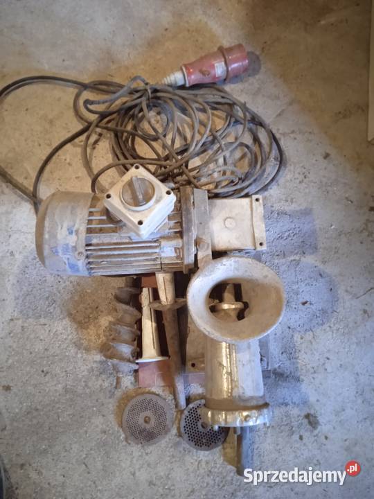 Maszynka do mięsa z przekładnia Dębica