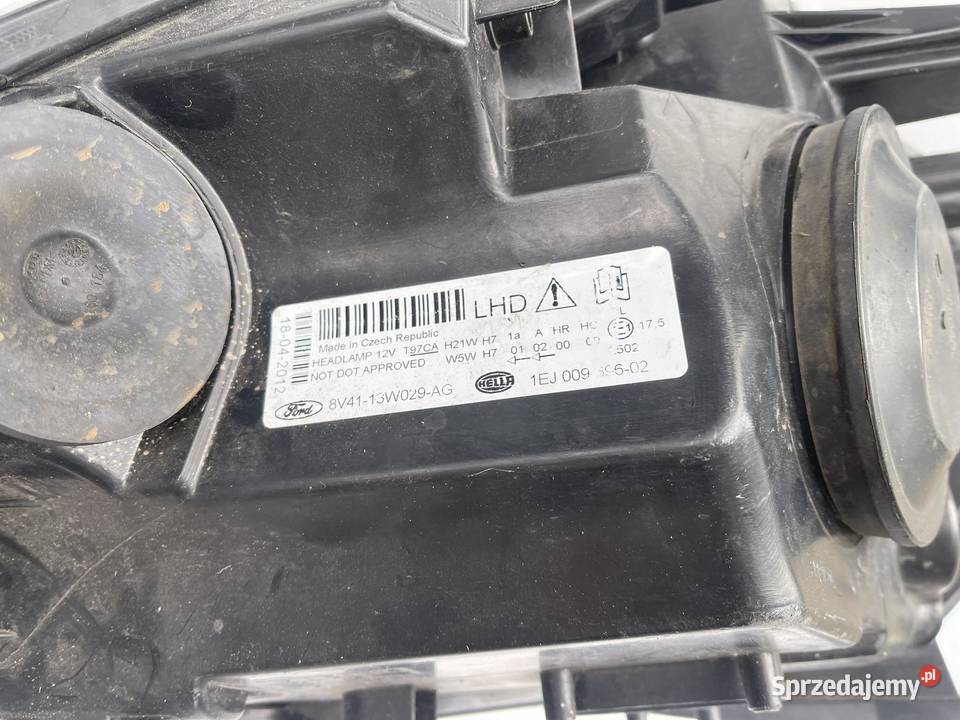 FORD KUGA MK1 PRAWA LAMPA PRZÓD osobowe Ostroróg sprzedam