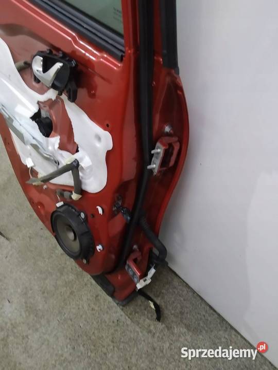 DRZWI LEWE TYŁ TENNP Renault Kadjar I 2015 Drzwi świętokrzyskie