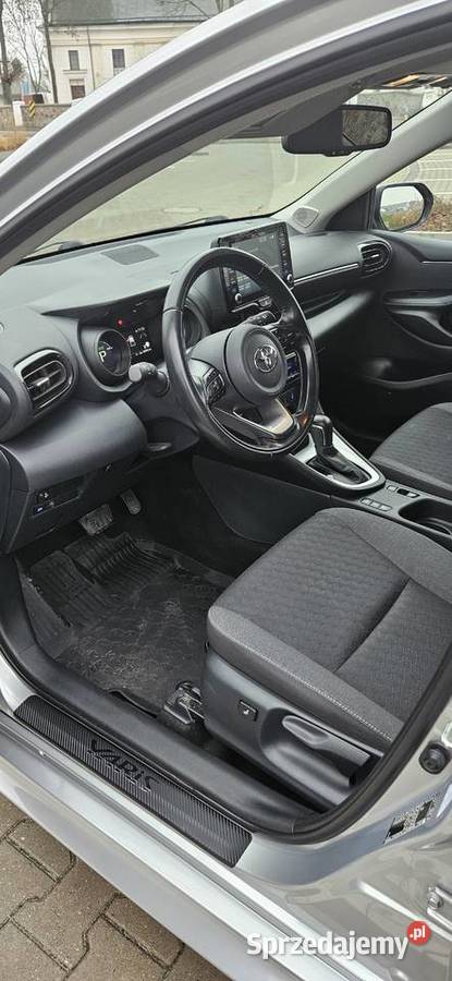 Toyota yaris IV 15 hybryda 22r Comfort Klembów sprzedam