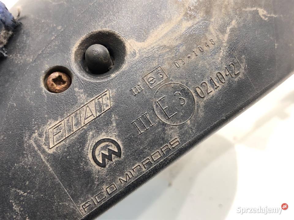 LUSTERKO PRAWY FIAT BRAVO II Hatchback GRANATOWY