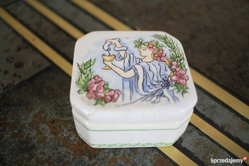 Szkatułki na biżuterie pięknie zdobione pudełka śląskie Pszczyna