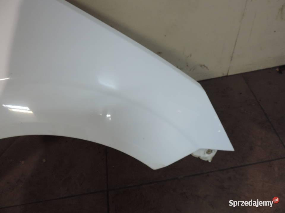 BŁOTNIK PRAWY PRZEDNI FORD FIESTA MK 6 FL KOLOR Nowy Sącz