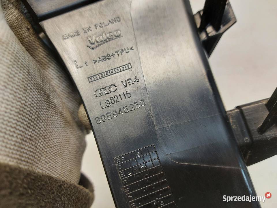 Audi Q4 ETRON 89A 89E OSŁONA LAMPY TYLNEJ