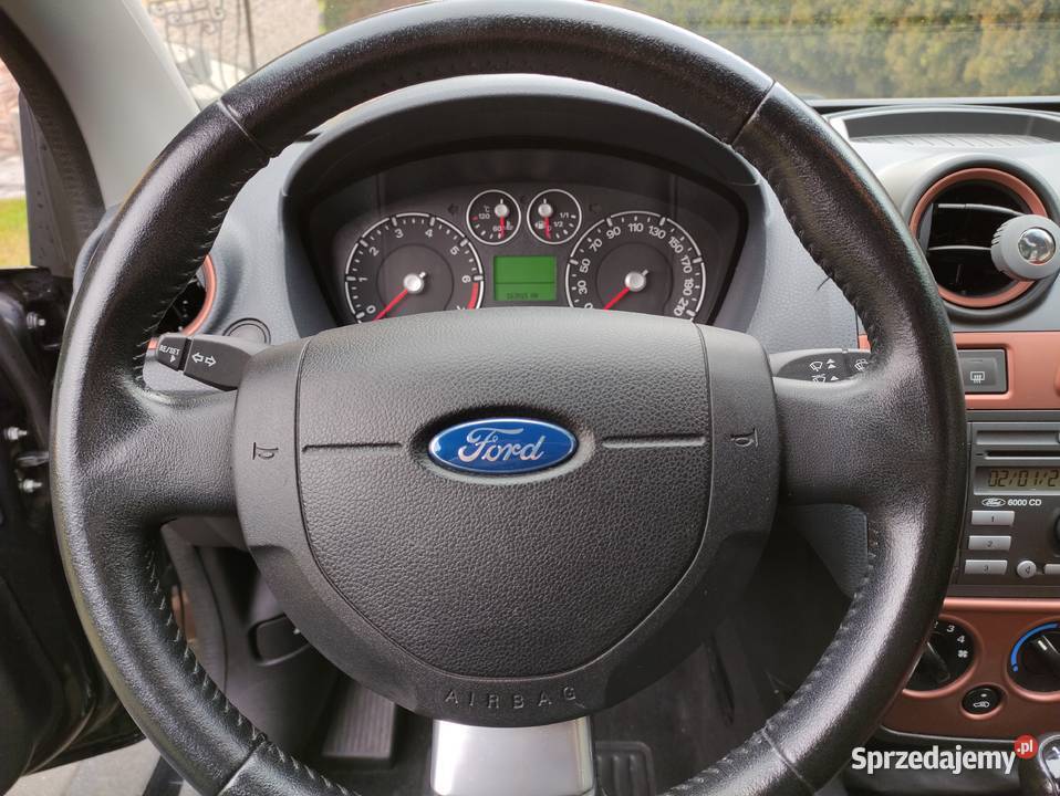 Ford Fiesta Mk6 16 16V 101 nieuszkodzony sprzedam