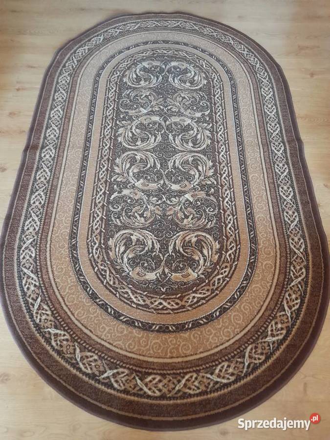 Tradycyjny owalny dywan wielkopolskie Międzychód